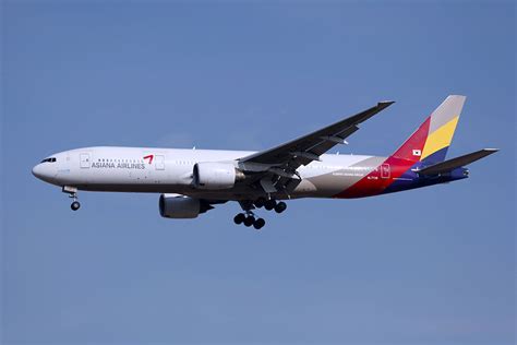 asiana airlines boeing 777-200lr|Asiana Airlines Fleet Boeing 777.